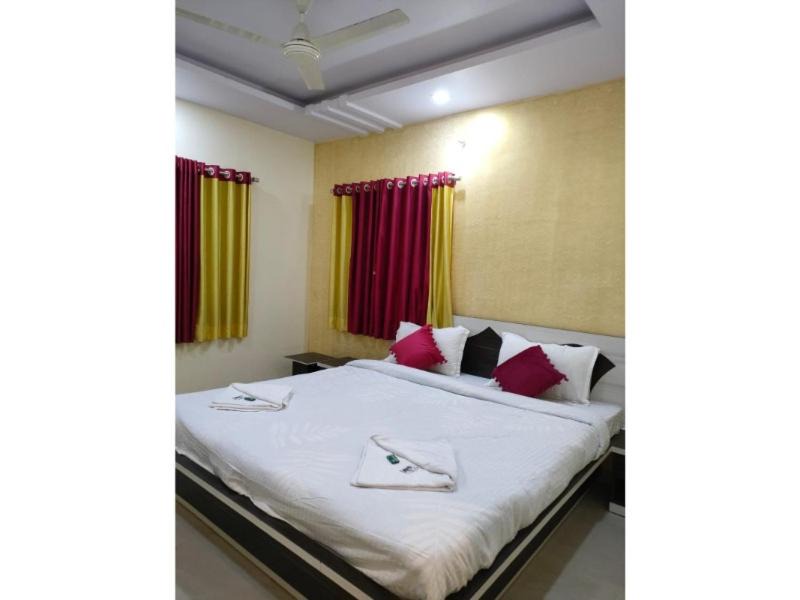 Photo of Bedroom in Mahabaleshwar