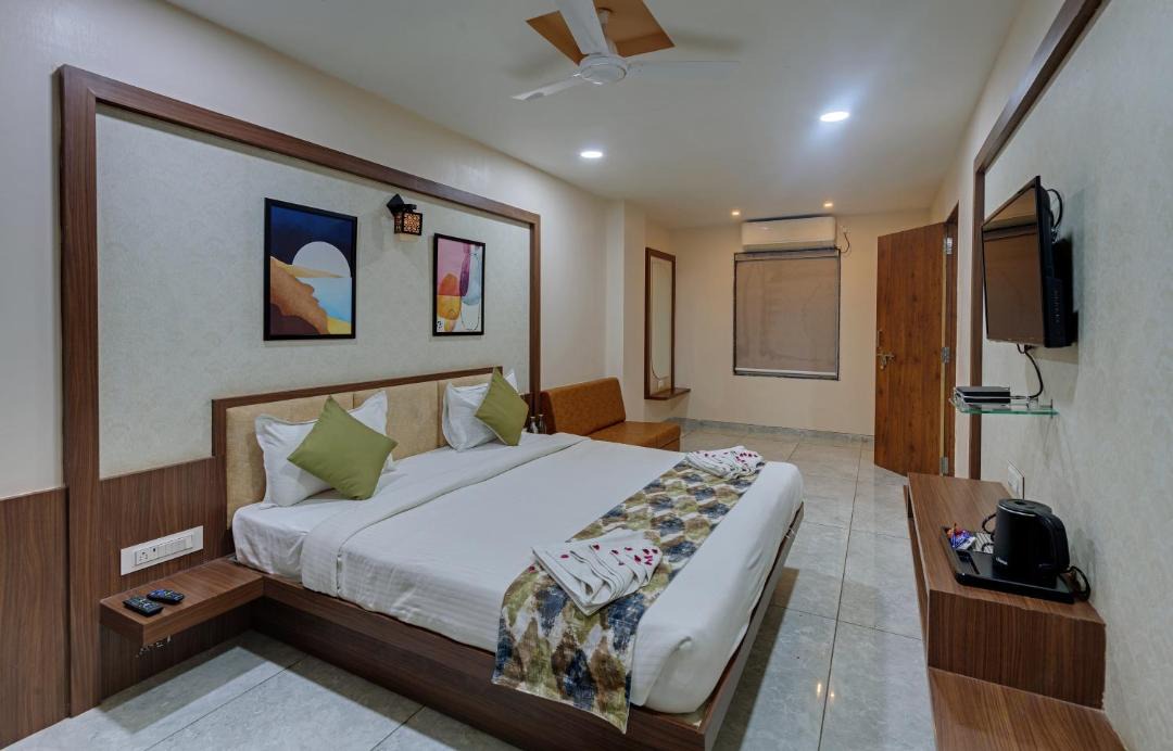 Photo of Bedroom in Rajpipla