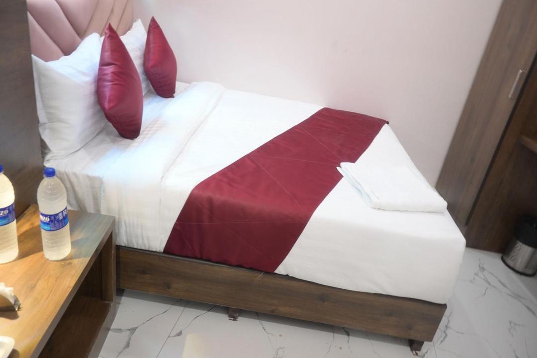 Photo of Bedroom in Malad East