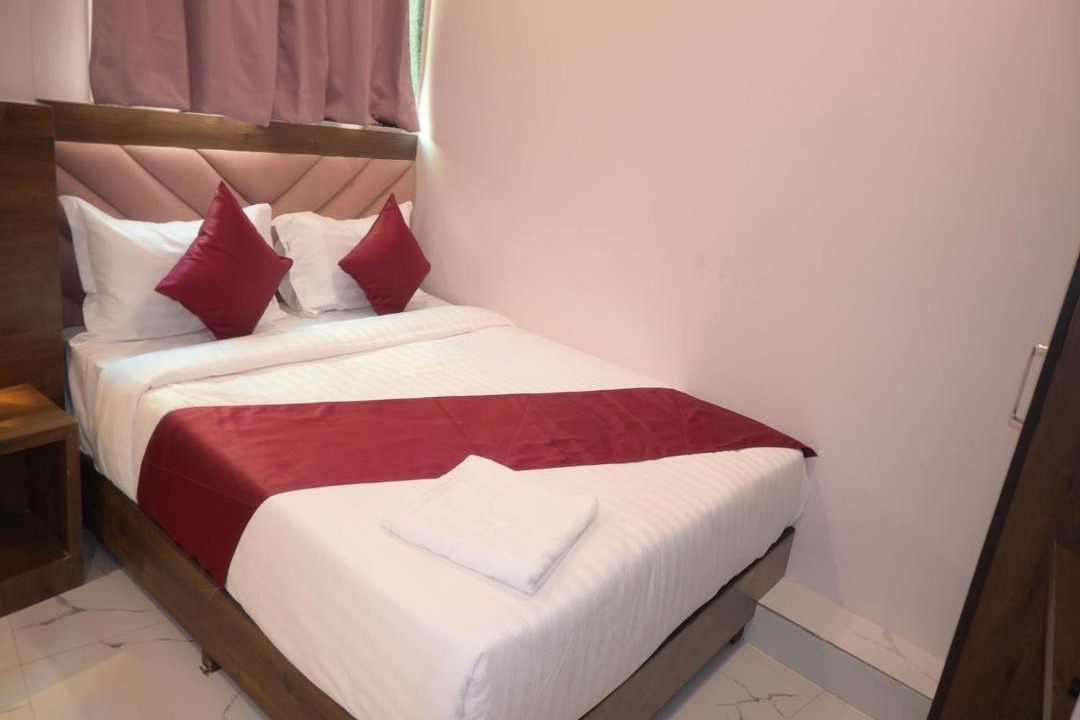 Photo of Bedroom in Malad East