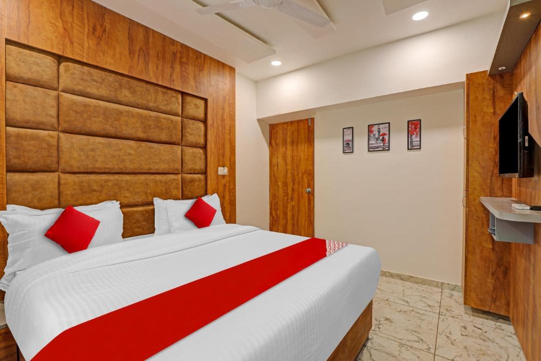 Photo of Bedroom in Navrangpura