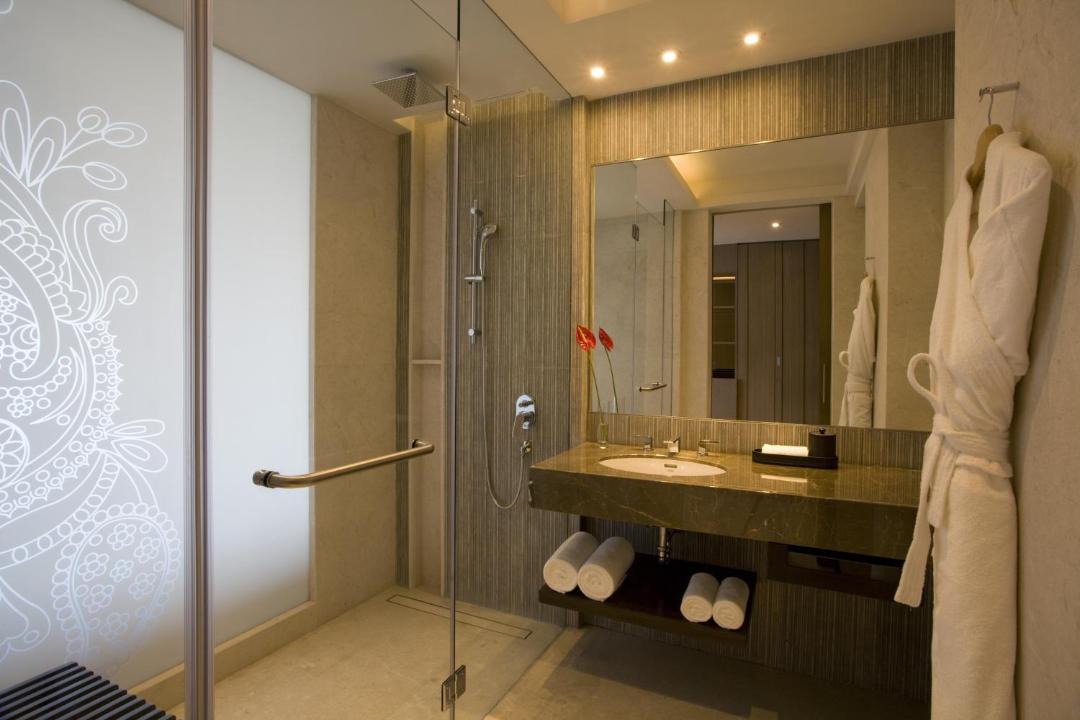 Photo of Bathroom in Usman Pura
