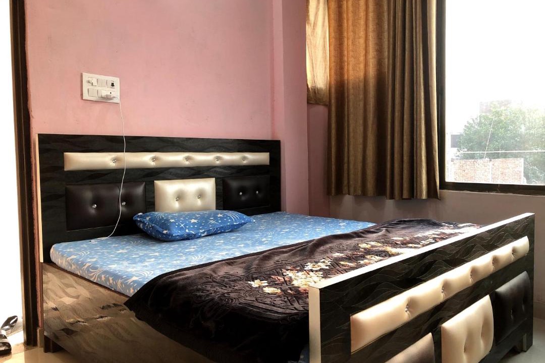 Photo of Bedroom in Jhusi