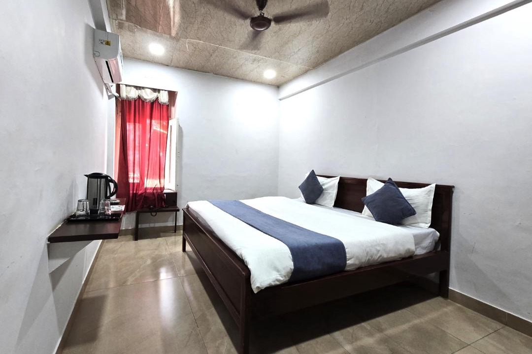 Photo of Bedroom in Mount Abu