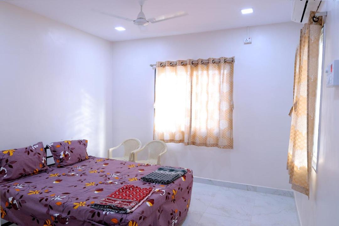 Photo of Bedroom in Pandharpur