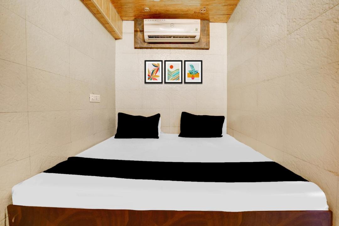Photo of Bedroom in Amarnath