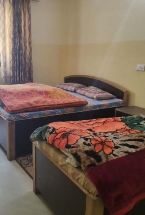 Photo of Bedroom in Badrinath