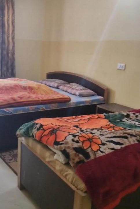 Photo of Bedroom in Badrinath