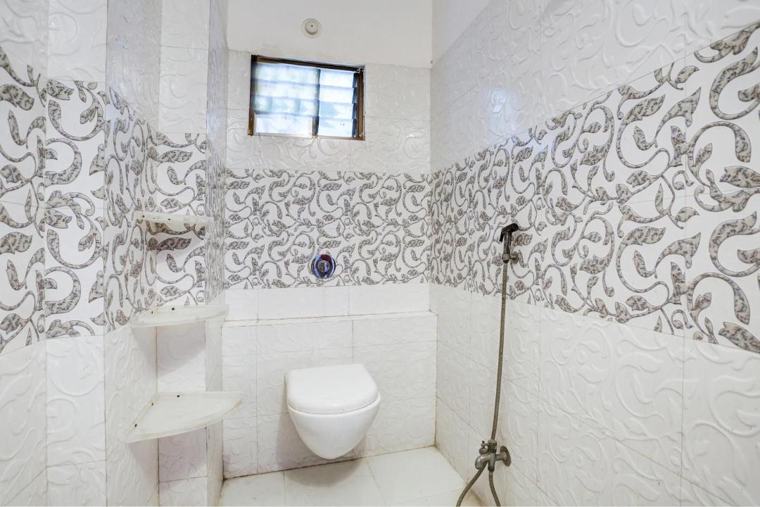 Photo of Bathroom in Gayariawas