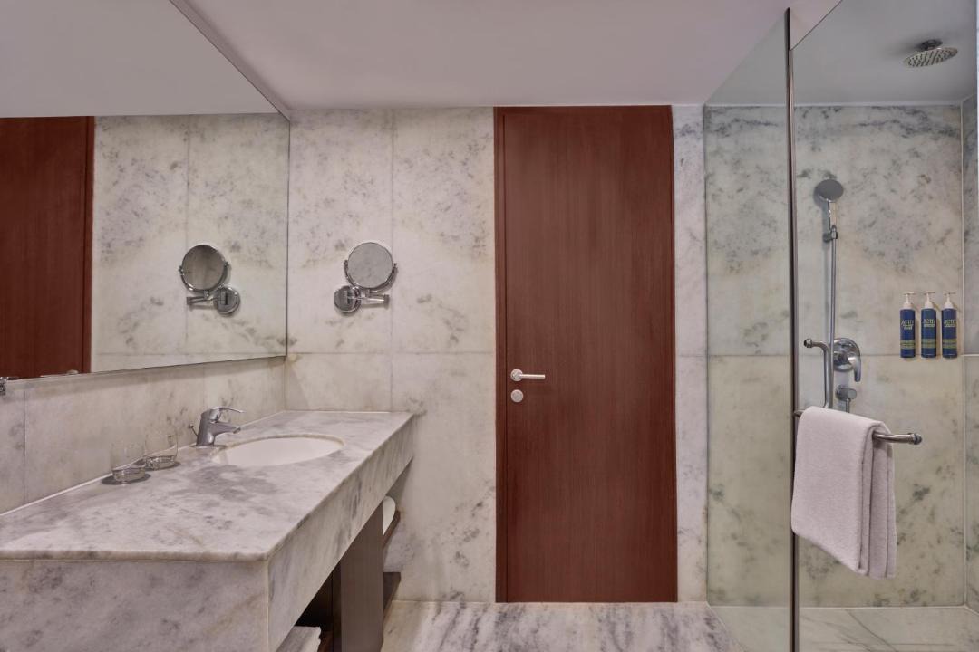 Photo of Bathroom in Clover Park