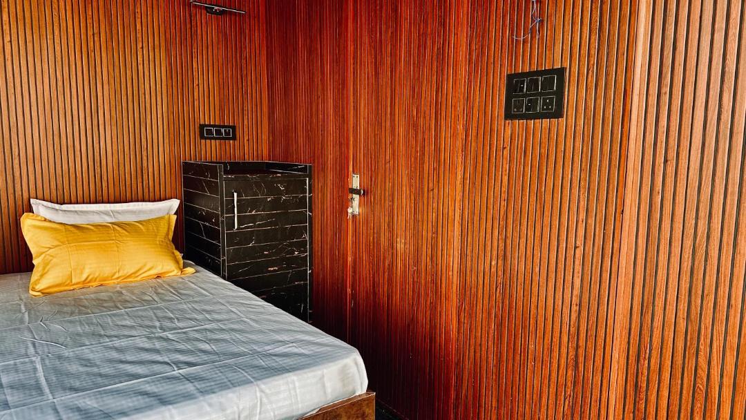 Photo of Bedroom in Auli