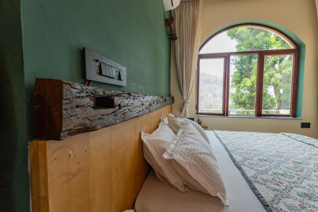 Photo of Bedroom in Tapovan