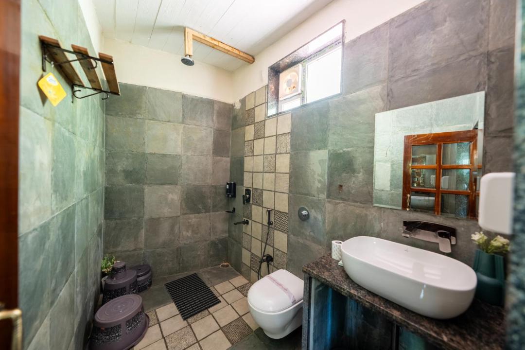 Photo of Bathroom in Pachmarhi