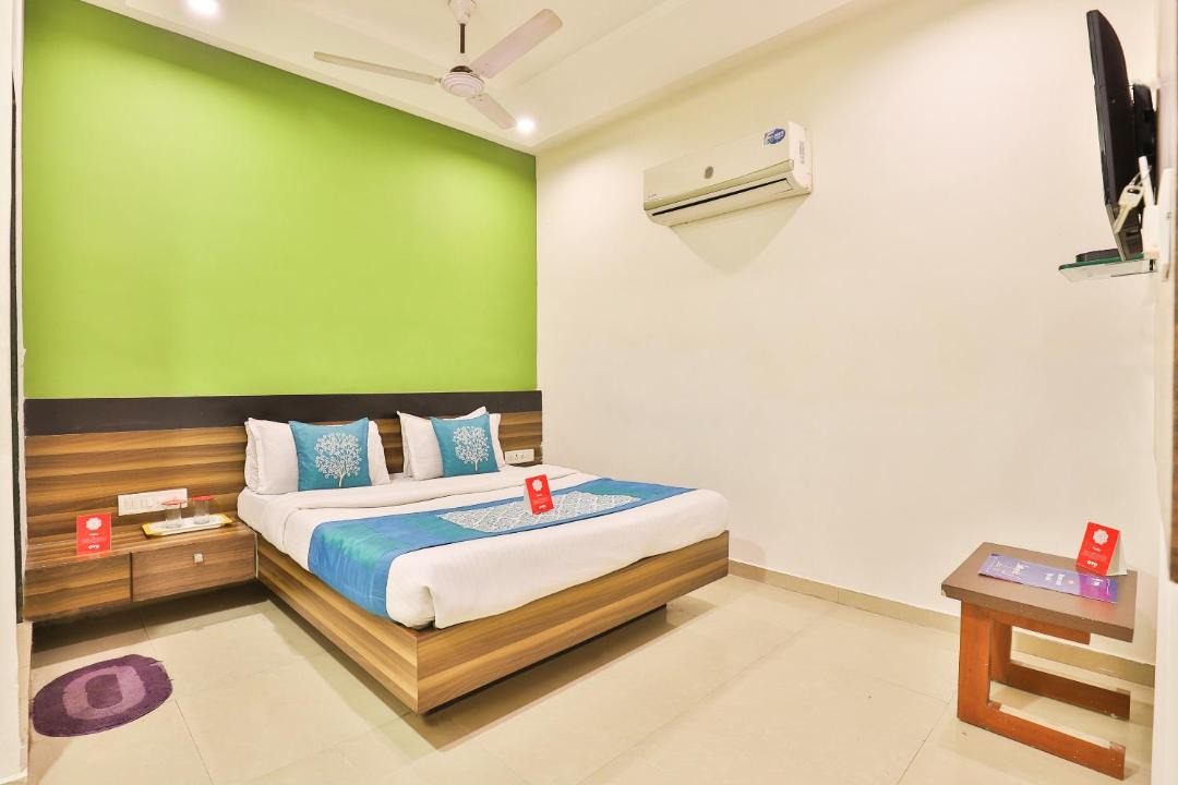 Photo of Bedroom in Navrangpura