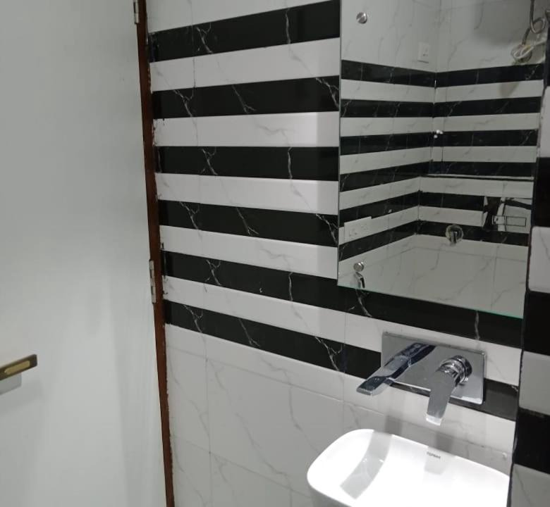 Photo of Bathroom in Taj Ganj