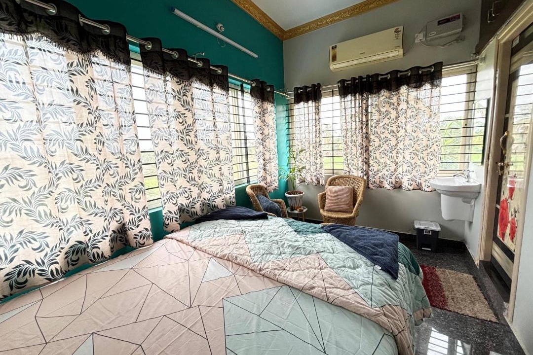 Photo of Bedroom in Sanapur