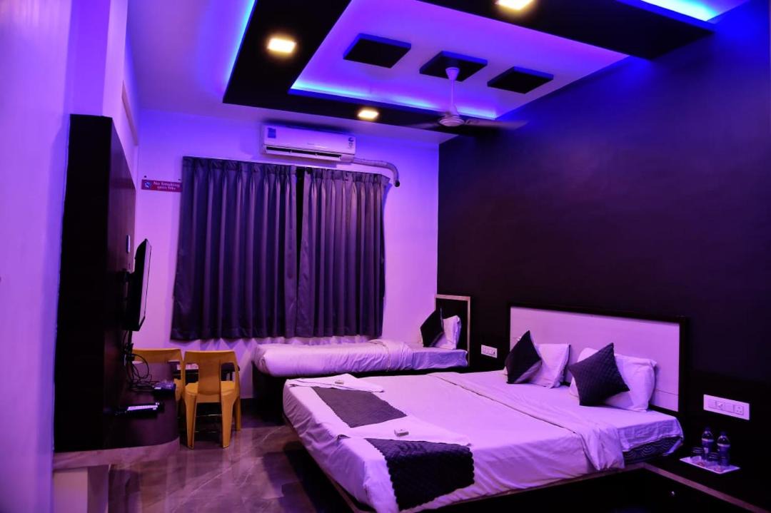 Photo of Bedroom in Akalkot