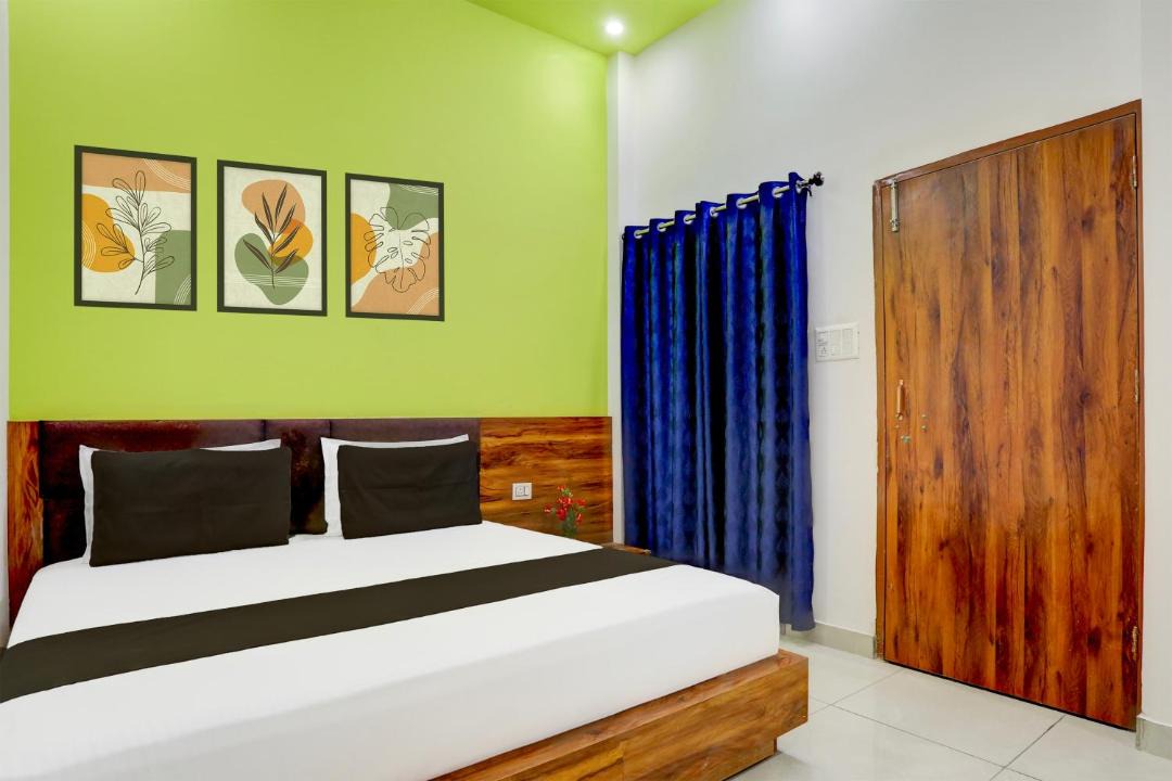 Photo of Bedroom in Mayapur