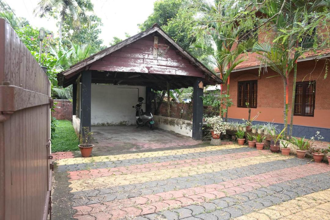 Photo of Others in Kumaranalloor