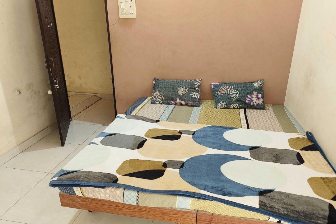 Photo of Bedroom in Khambhaliya