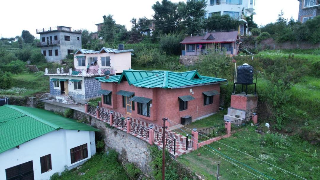 Photo of Buildings in Mukteshwar