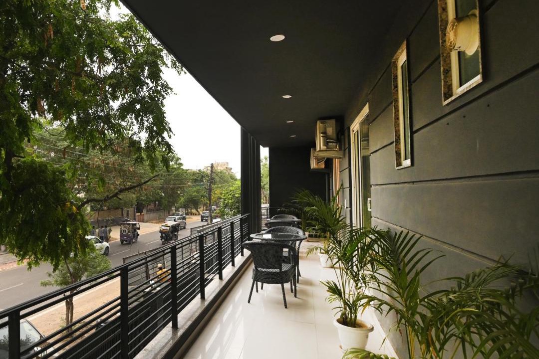 Photo of Others in DLF Phase 3