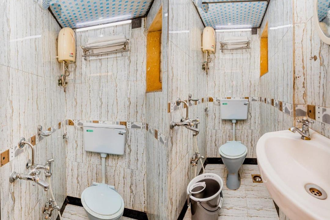 Photo of Bathroom in Hampankatta