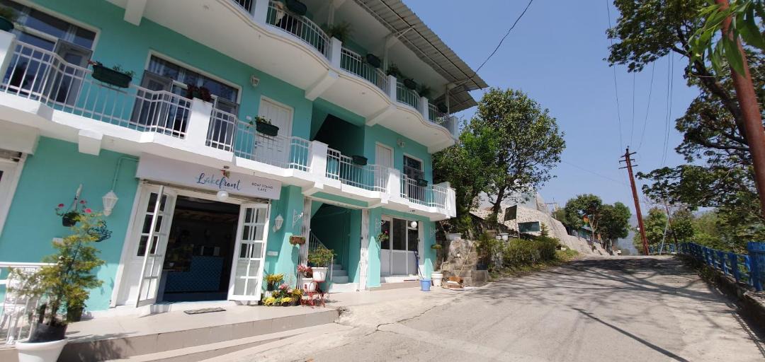 Photo of Buildings in Naukuchiyatal