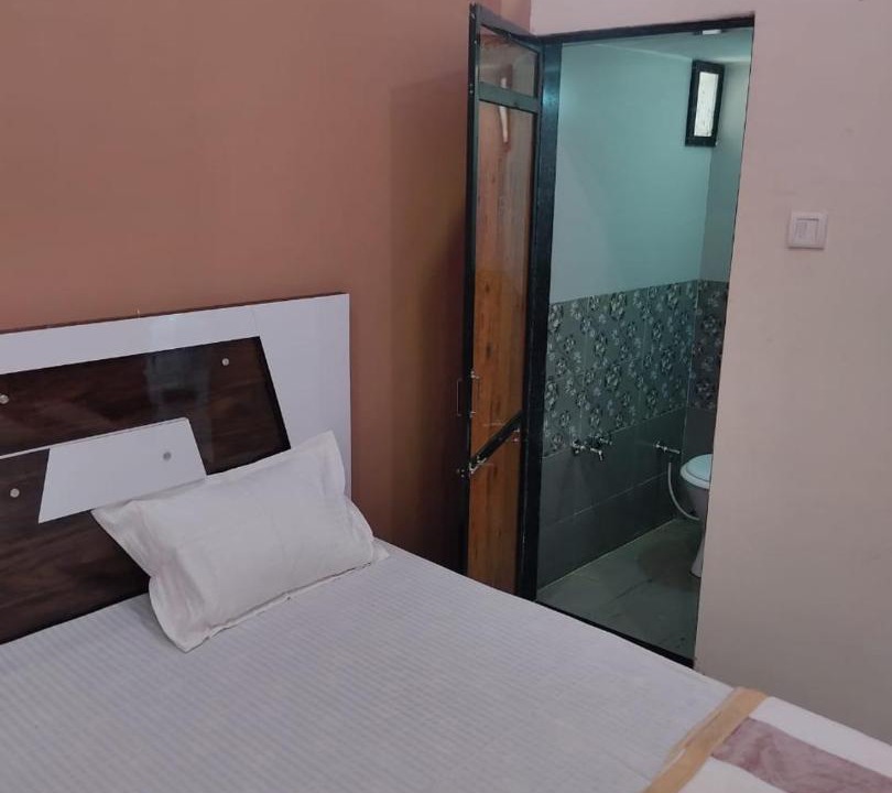 Photo of Bedroom in Rajpipla