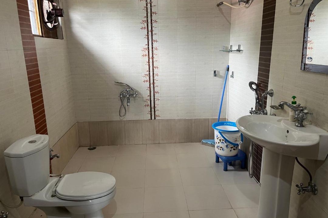 Photo of Bathroom in Naukuchiyatal
