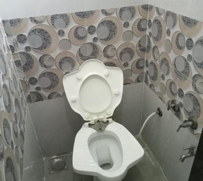 Photo of Bathroom in Rajpipla