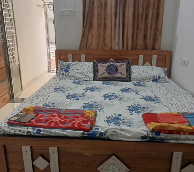 Photo of Bedroom in Rajpipla