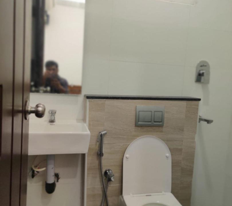 Photo of Bathroom in Sholinganallur