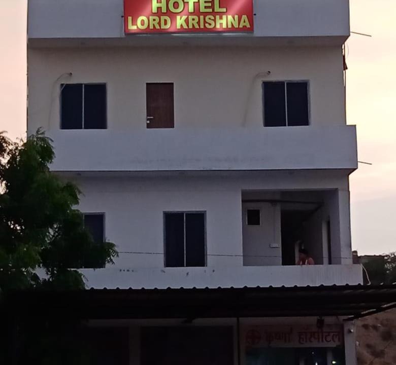 Photo of Buildings in Chauhtan