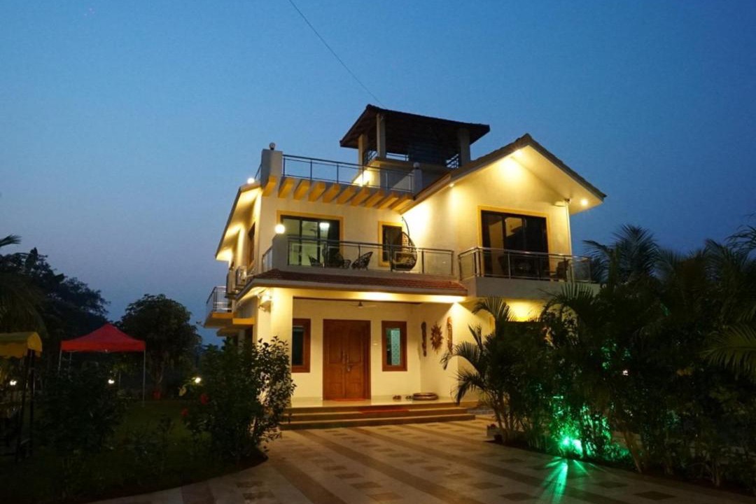 Photo of Buildings in Zirad