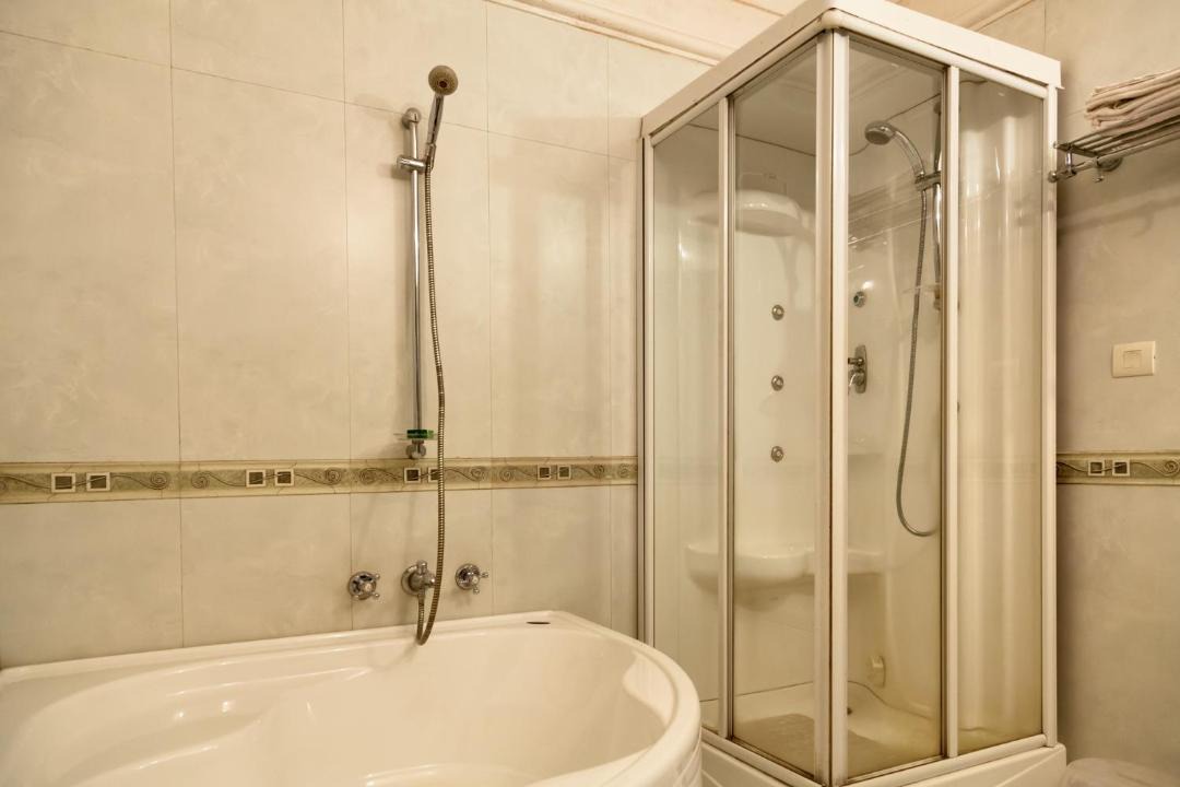 Photo of Bathroom in Pachmarhi