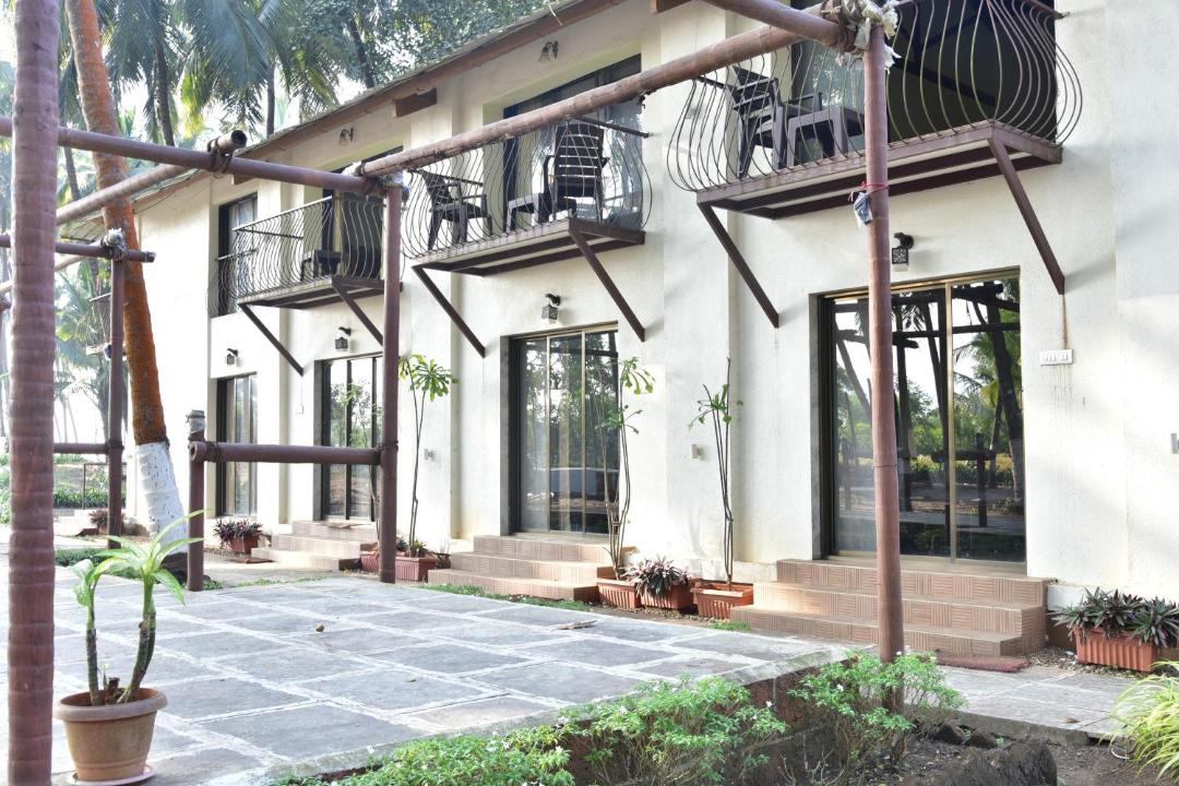 Photo of Buildings in Revadanda