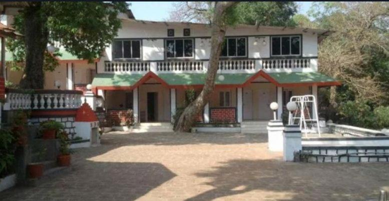 Photo of Buildings in Matheran