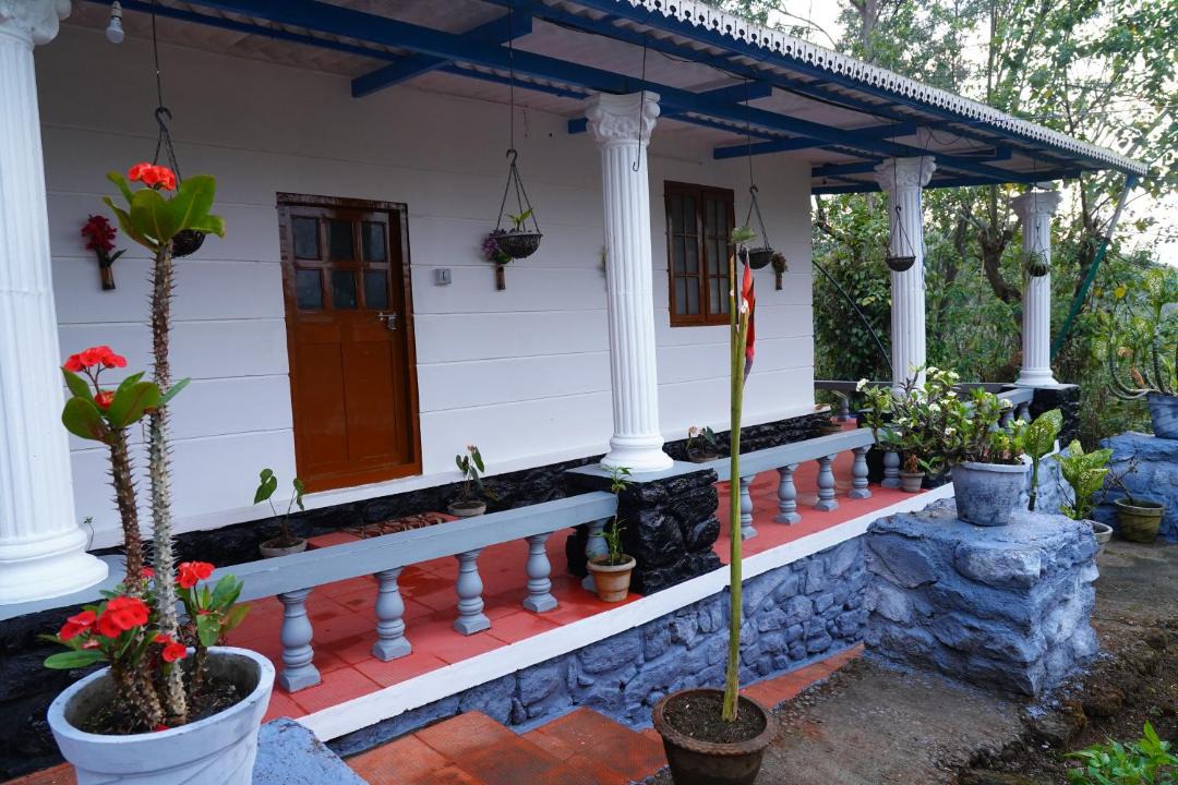 Photo of Others in Valparai