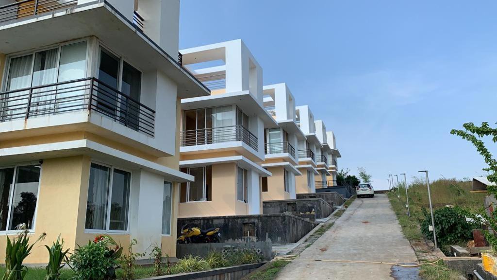 Photo of Buildings in Igatpuri