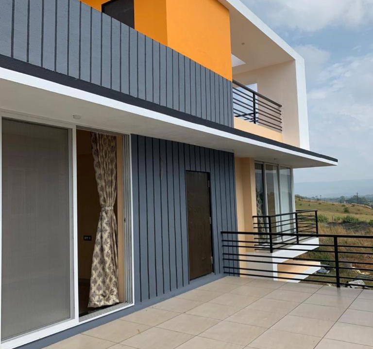 Photo of Buildings in Igatpuri