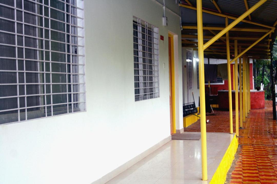 Photo of Buildings in Diveagar