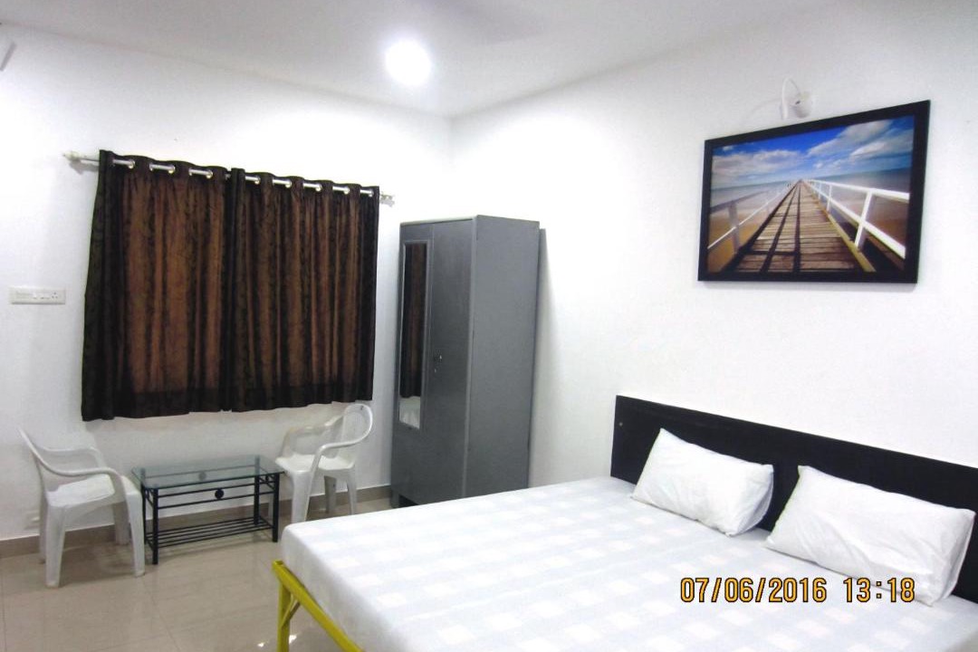 Photo of Bedroom in Diveagar