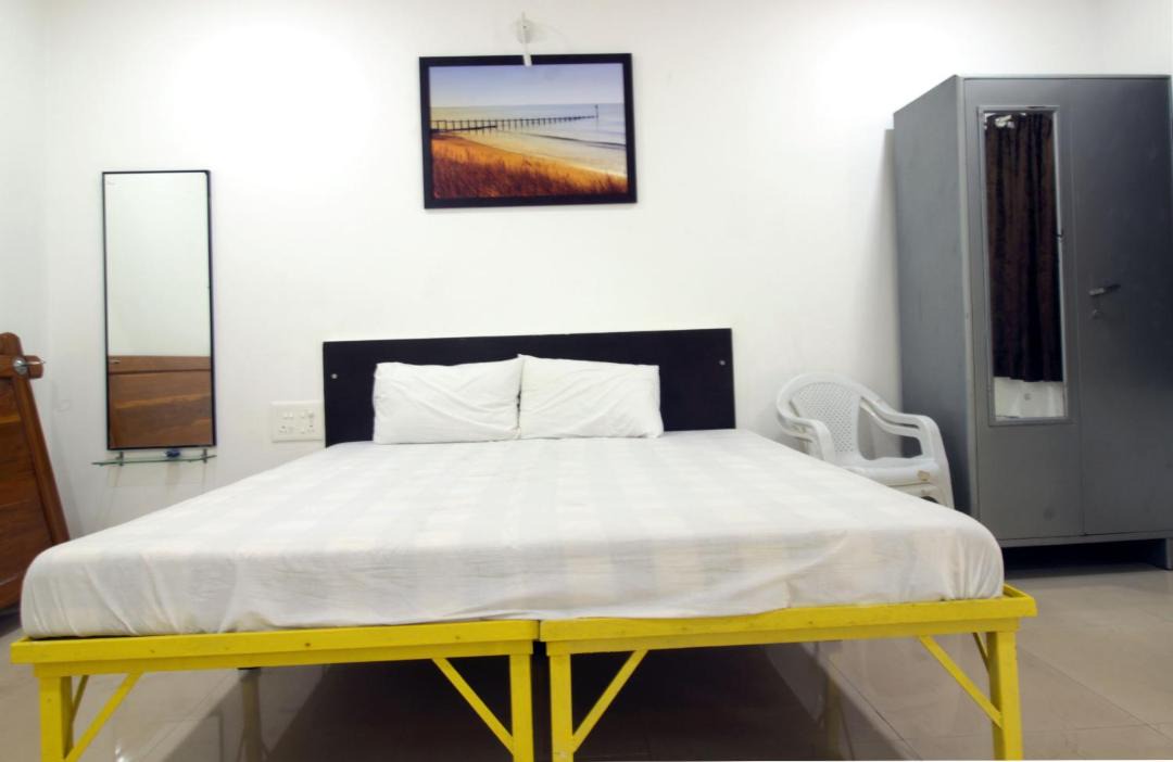 Photo of Bedroom in Diveagar