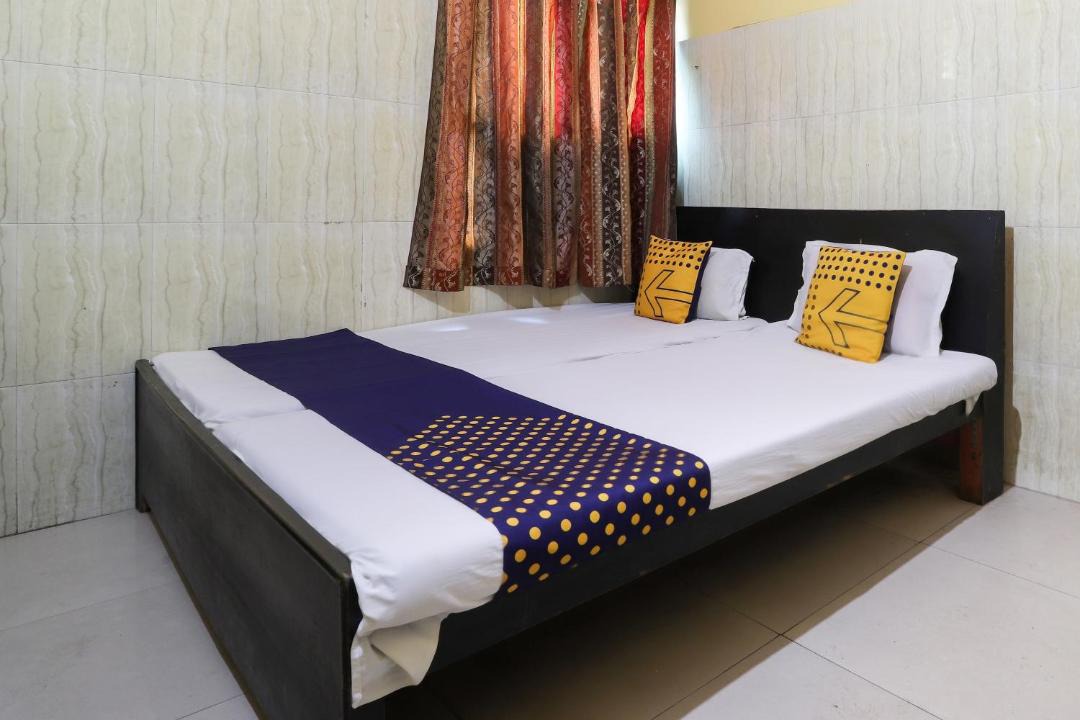 Photo of Bedroom in Charbagh