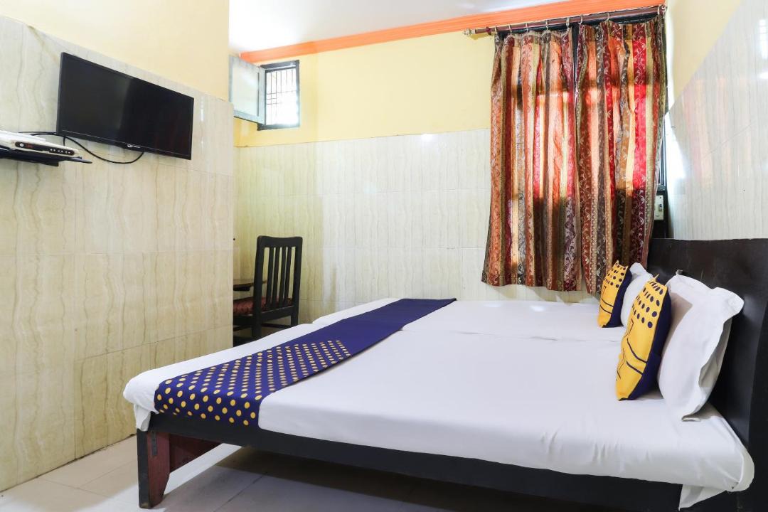 Photo of Bedroom in Charbagh