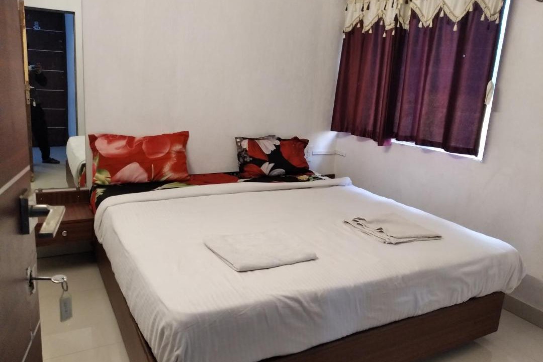 Photo of Bedroom in Mahabaleshwar