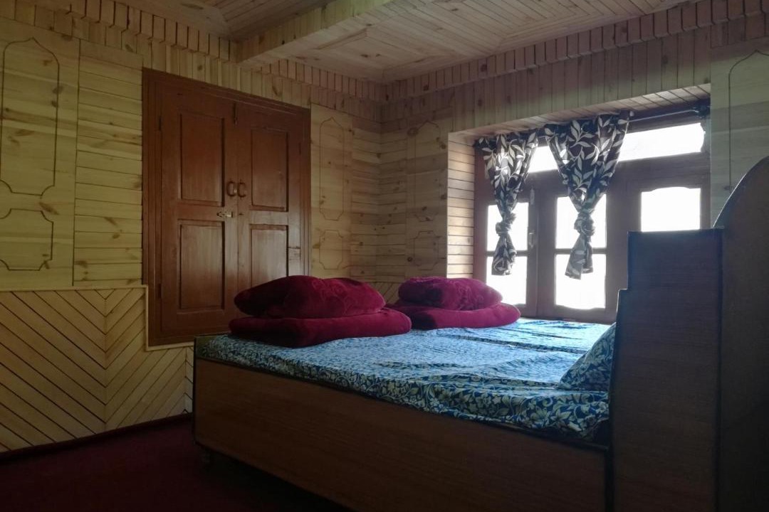 Photo of Bedroom in Kullu