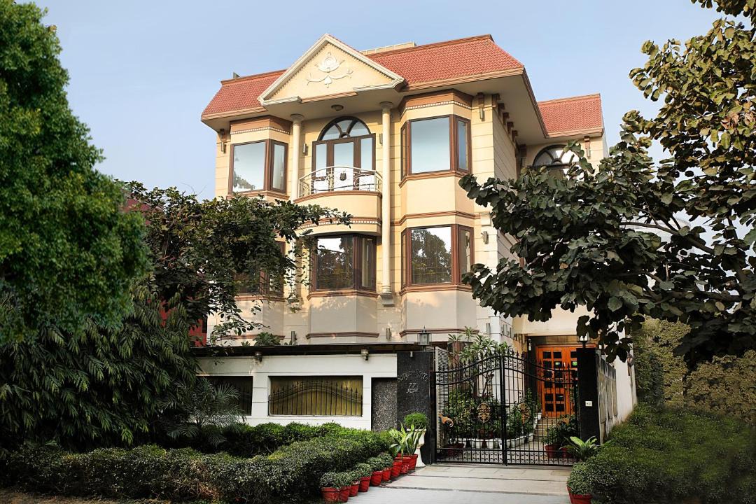 Photo of Others in DLF City