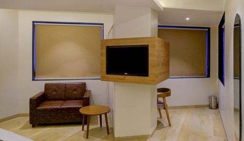 Emerald Suite